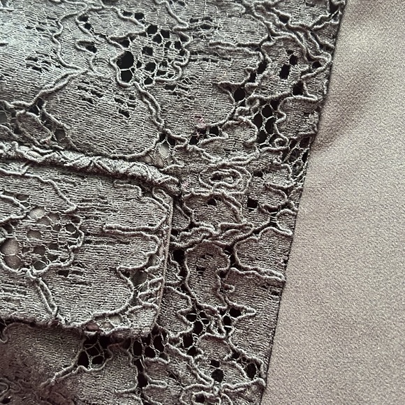 Elle Black Lace Front Buttonless Vest - Picture 10 of 10